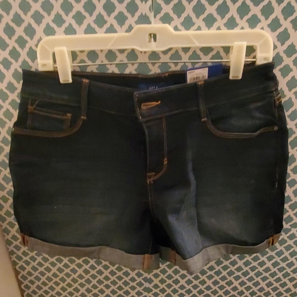 Apt 9 Jean Shorts NWT